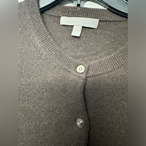 Neiman Marcus Cashmere Collection Sweater - Picture 4 of 5